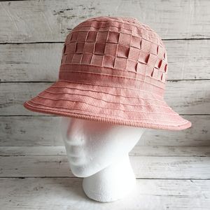 Columbia Melon Colored Woven Bucket Hat, Washable, One Size